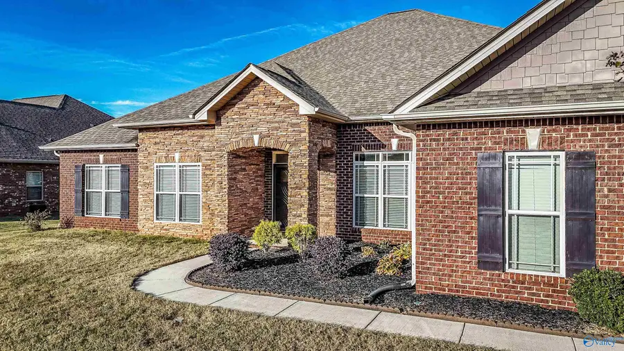 19 Regia Drive Sw, Huntsville, AL 35824 - Image #2