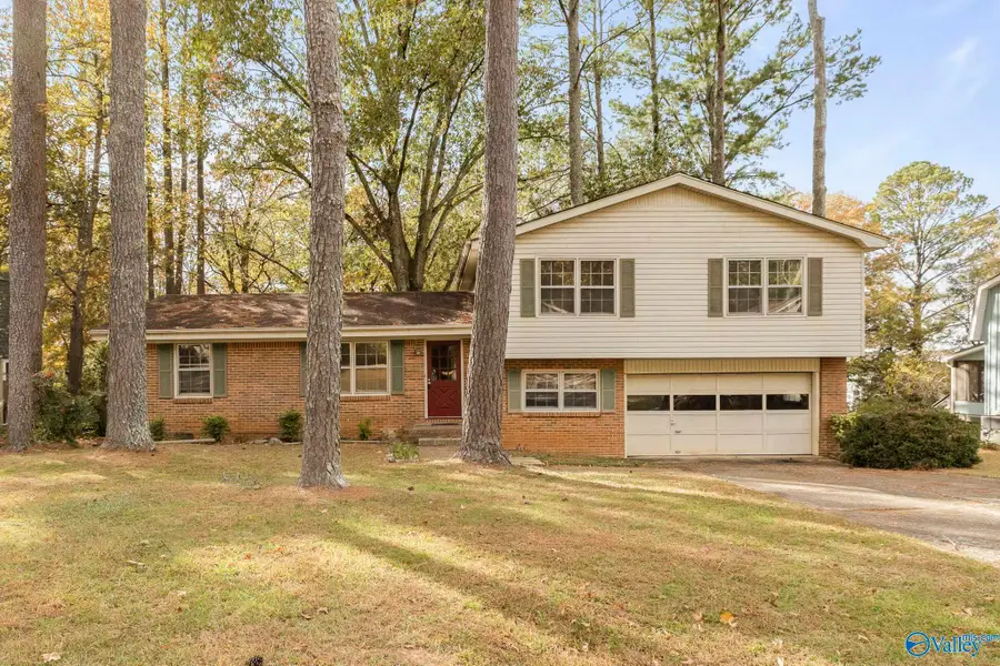 12218 Chicamauga Trail, Huntsville, AL 35803 - Image #2