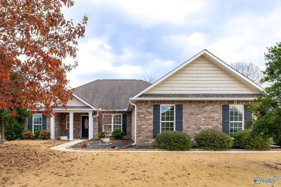 207 Somer Bridge Drive, Huntsville, AL 35811 - Image #2