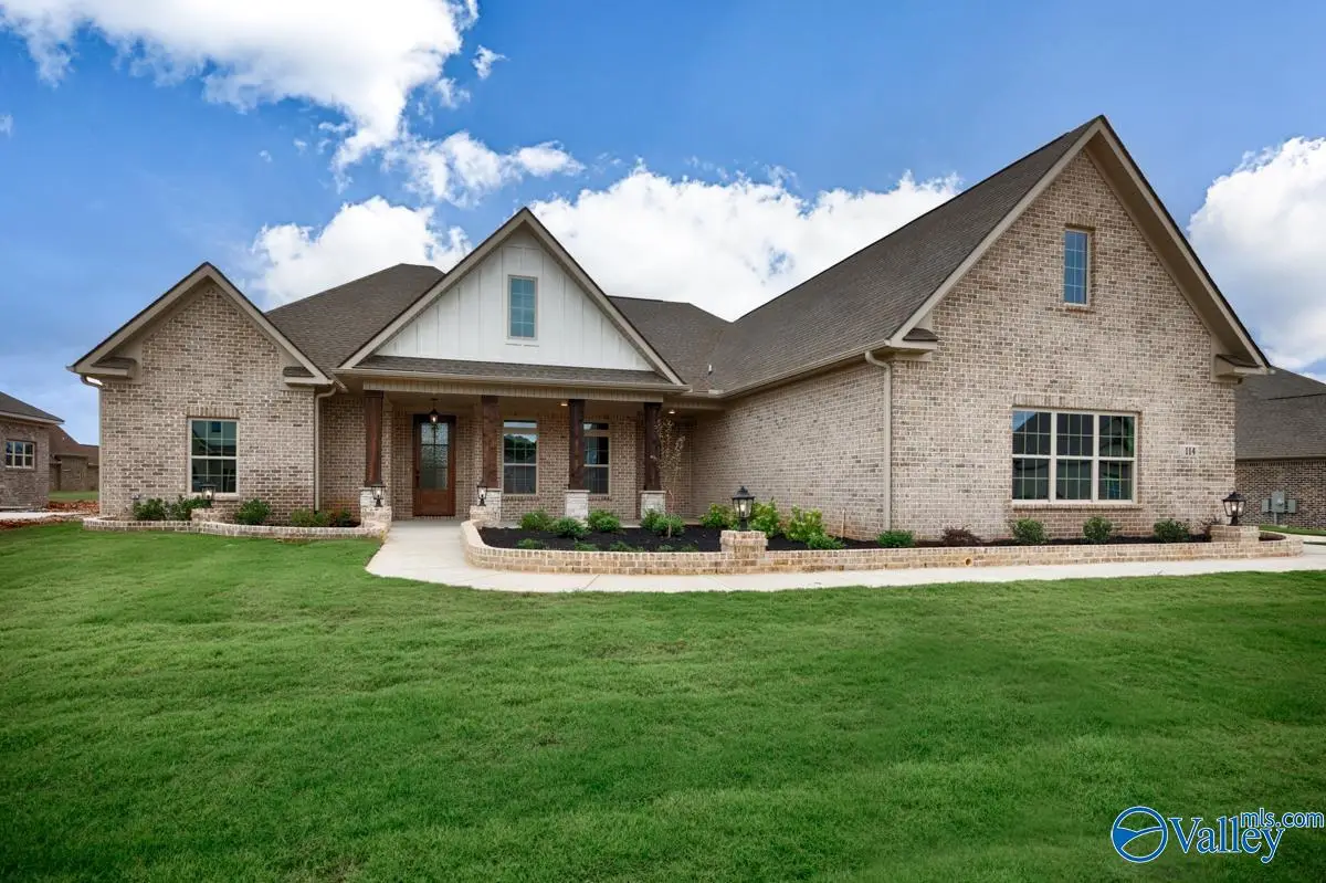 363 Kendallwood Drive, Meridianville, AL 35759 - Image #1