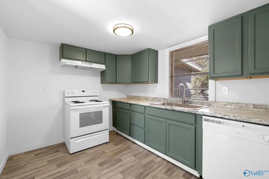 96 Derrick Drive, Guntersville, AL 35976 - Image #3