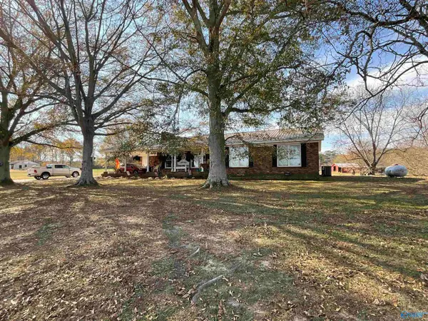 670 Marvin Pearce Road, Boaz, AL 35957