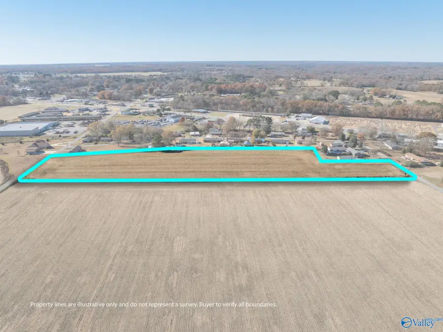 205 Dixon Road E, Loretto, TN 38469 - Image #3