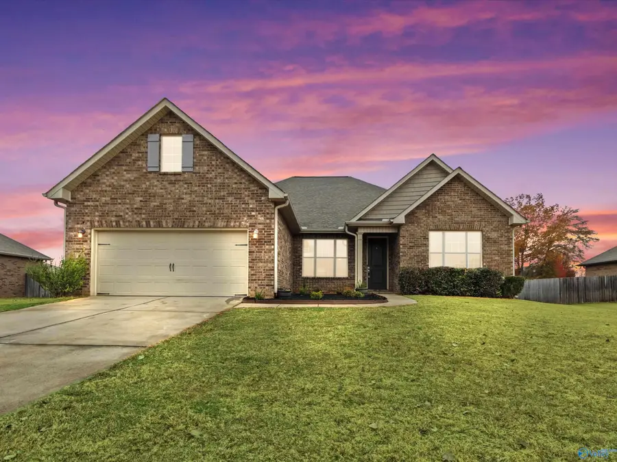 503 Foxridge Drive Sw, Hartselle, AL 35640 - Image #2