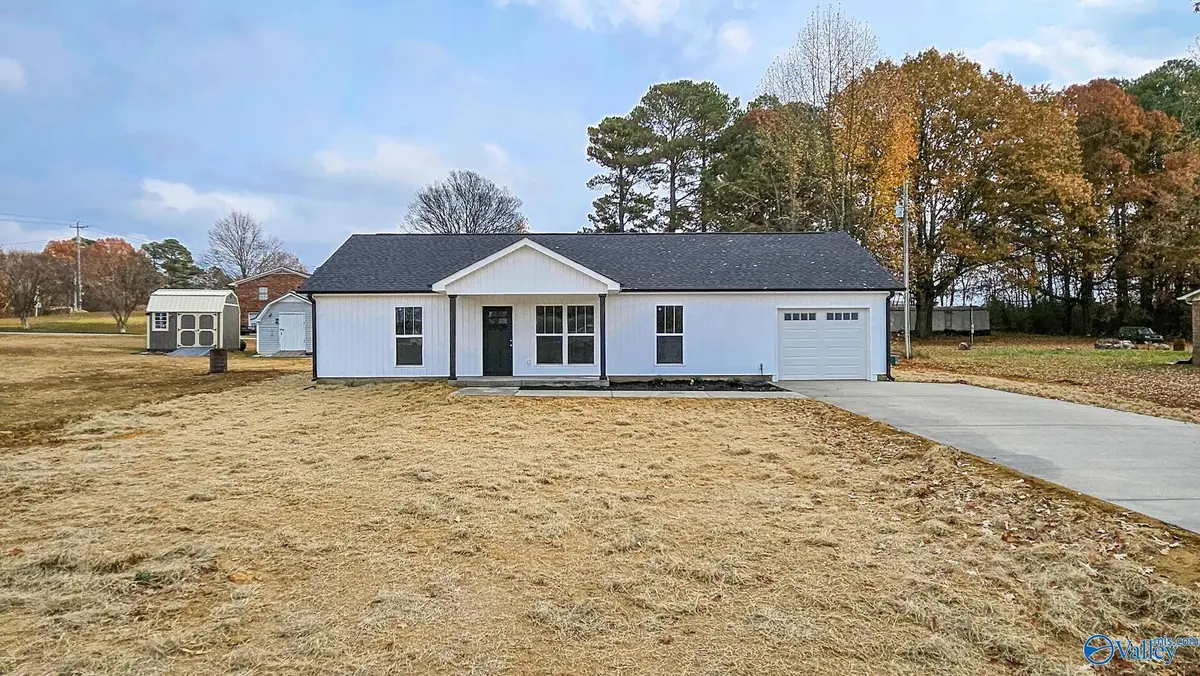 16674 Hampton Lane, Athens, AL 35611 - Image #1