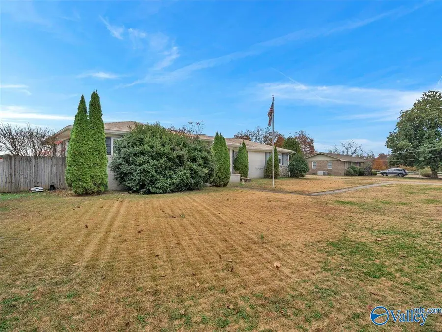 15868 East Limestone Road, Athens, AL 35613 - Image #2