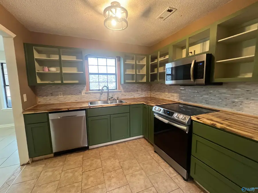 728 Dogwood Road, Hillsboro, AL 35643 - Image #3