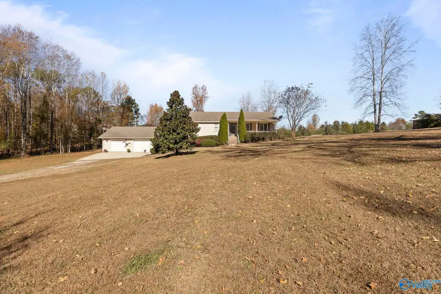 295 Cathy Drive, New Market, AL 35761 - Image #3