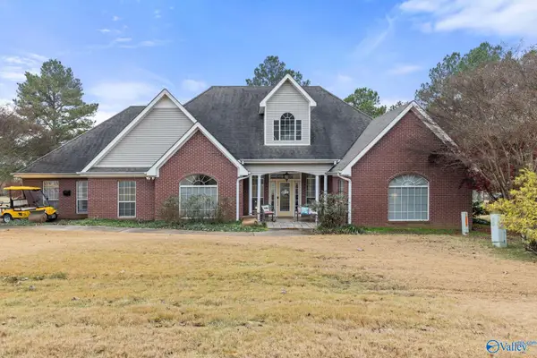 1087 Twin Pines Circle, Tuscumbia, AL 35674
