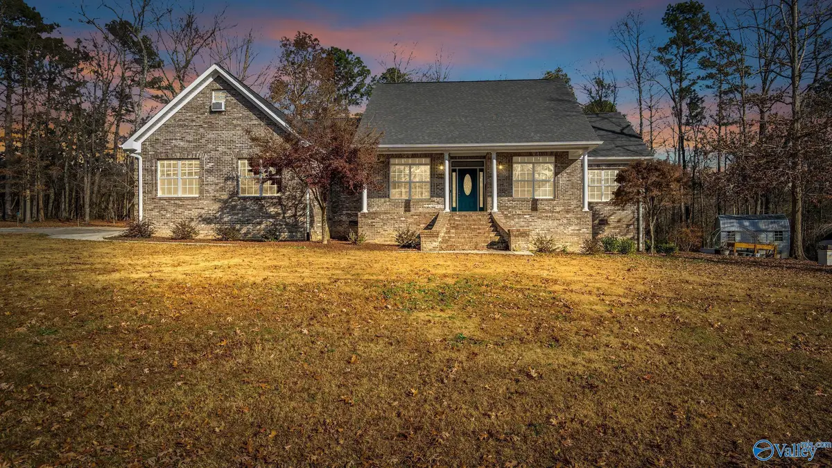 165 Creekside Lane Se, Arab, AL 35016 - Image #1