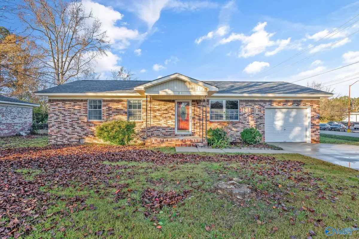 201 Roberts Avenue, Rainbow City, AL 35906 - Image #1