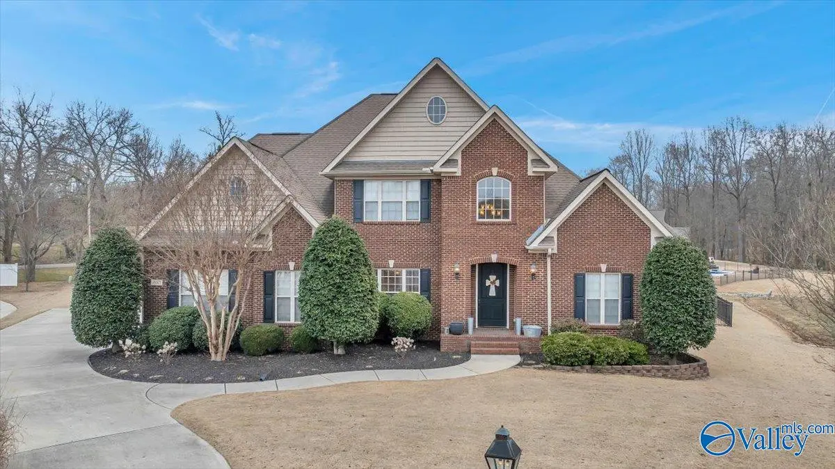 18971 Wentworth Drive, Athens, AL 35613 - Image #1