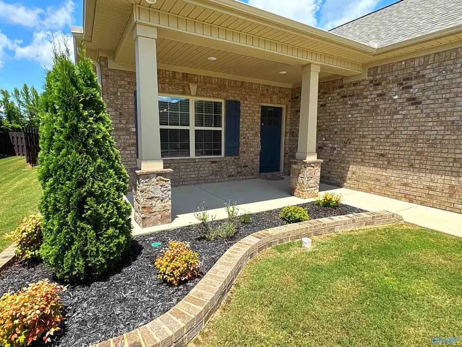 9574 Abington Cove Boulevard, Madison, AL 35757 - Image #3