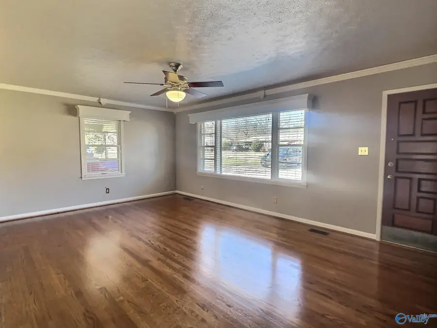 123 Brentwood Drive, Gadsden, AL 35901 - Image #2