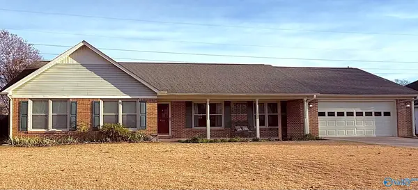 2216 Carleton Drive Sw, Decatur, AL 35603