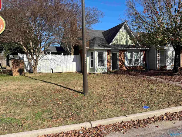 340 Shadow Pointe Drive, Decatur, AL 35601