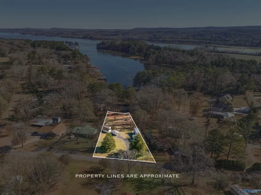 280 Vaughn Circle, Guntersville, AL 35976 - Image #3