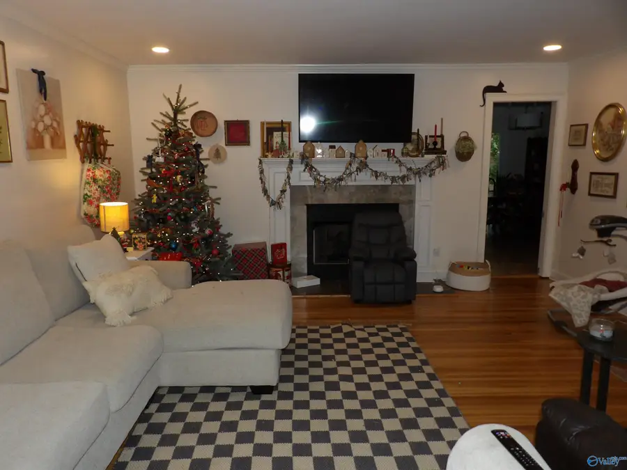 219 Cordell Street, Gadsden, AL 35901 - Image #2