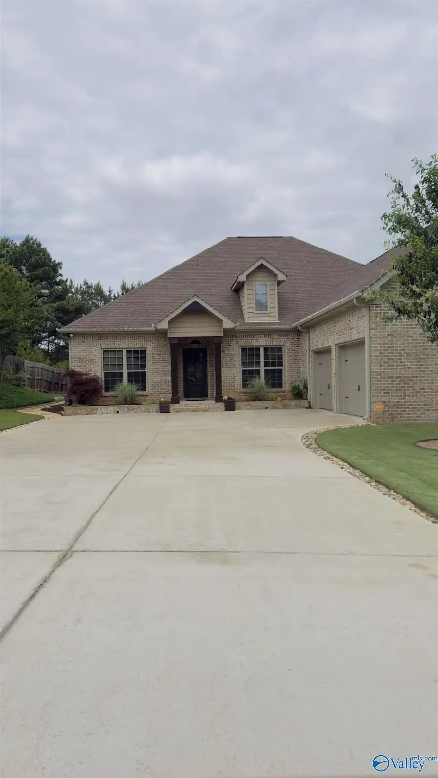 27545 Carrington Court, Athens, AL 35613 - Image #2