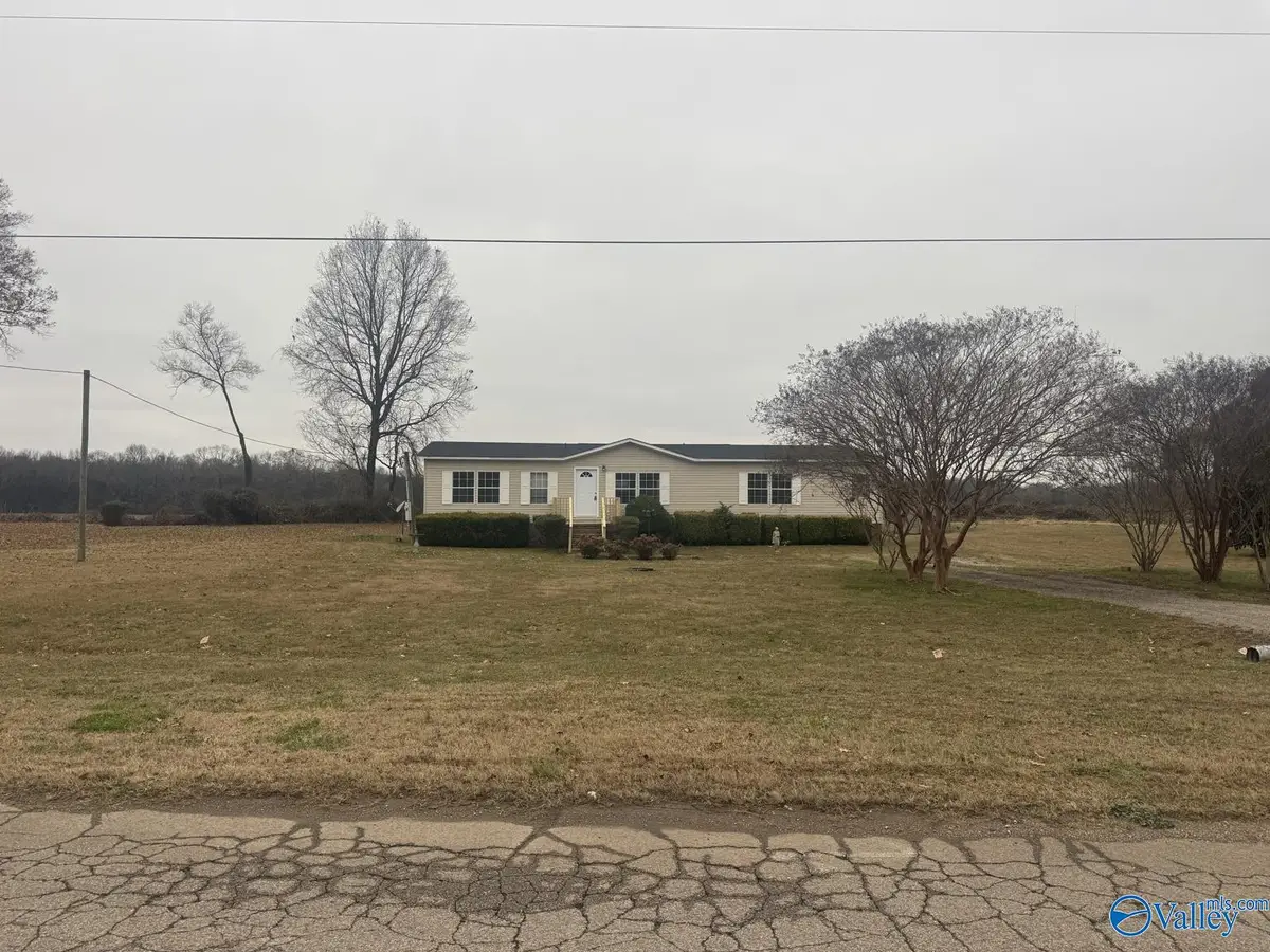 414 Sanderson Lane, Courtland, AL 35618 - Image #1