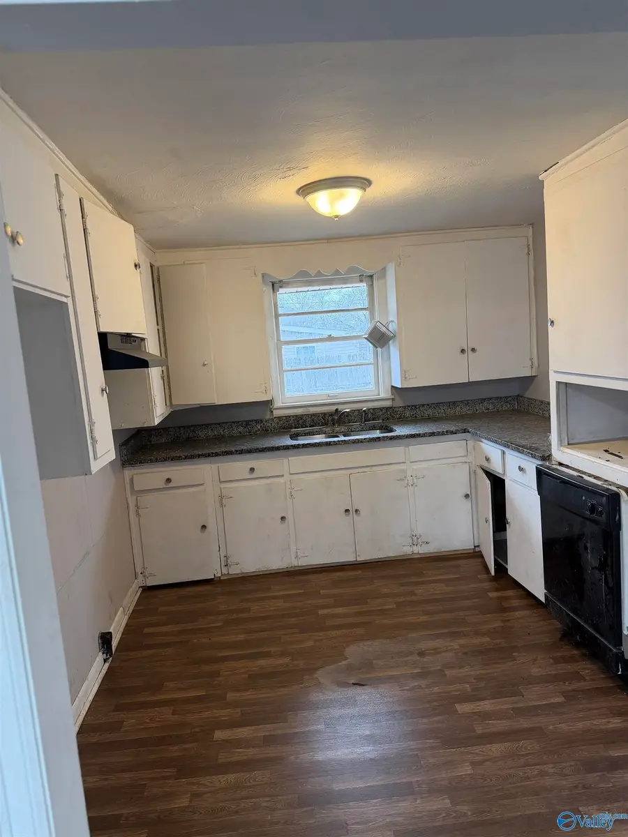 1109 N Jefferson Street, Athens, AL 35611 - Image #2