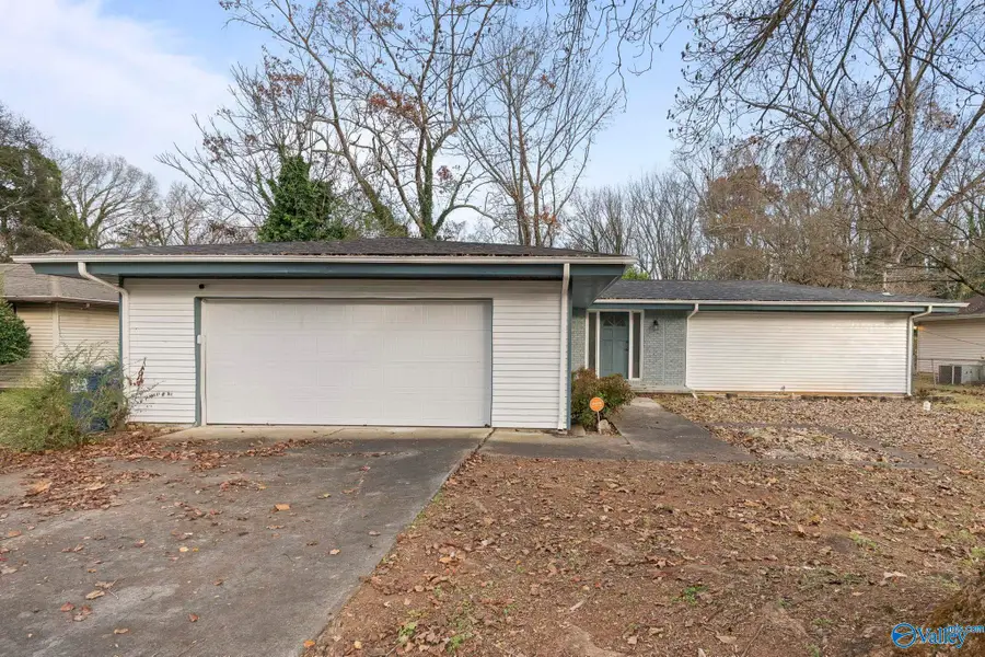 3706 Oakdale Court Nw, Huntsville, AL 35810 - Image #2