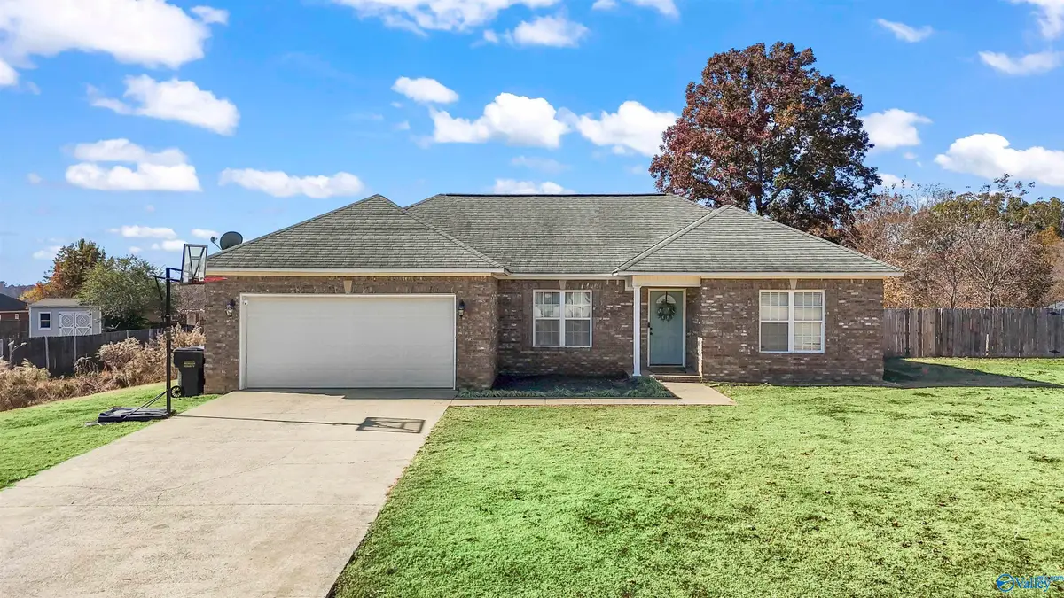 150 Kaylee Loop Road, Hartselle, AL 35640 - Image #1