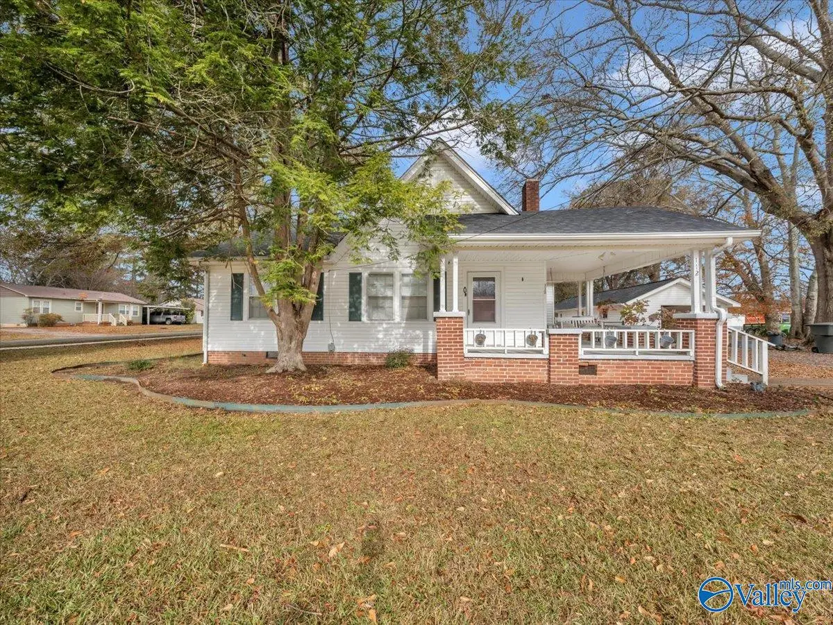 112 W Cherry Street, Scottsboro, AL 35768 - Image #1
