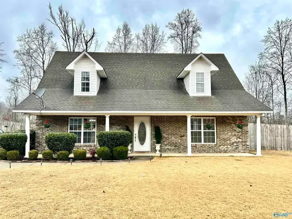 21727 Pinebrook Drive, Athens, AL 35614