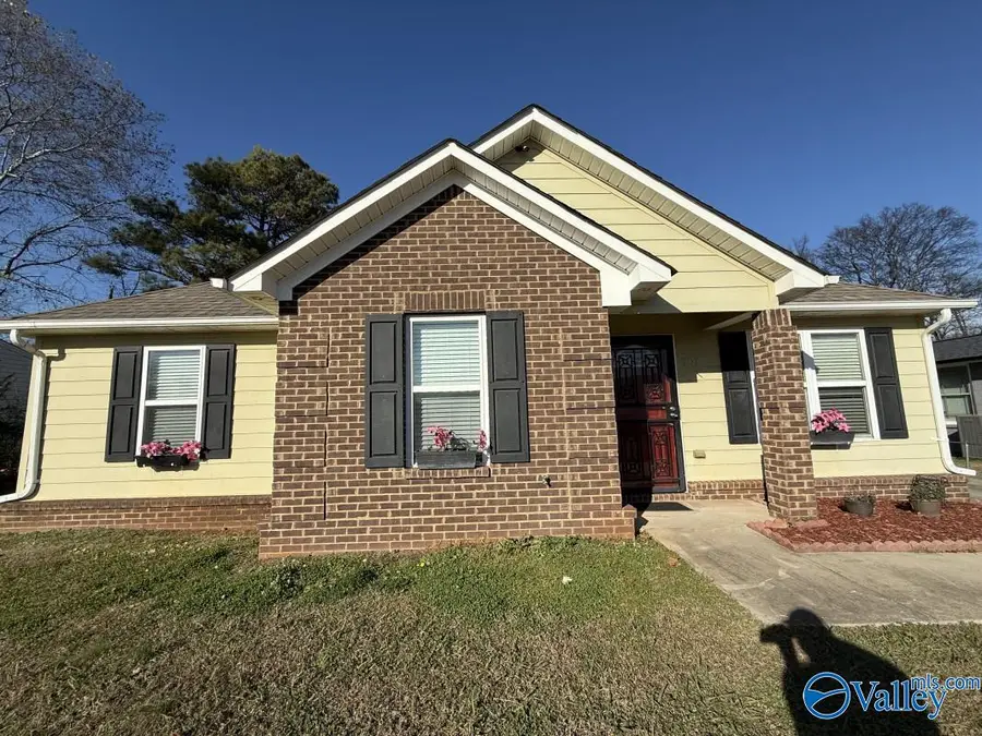 207 Victory Lane Ne, Huntsville, AL 35811 - Image #2