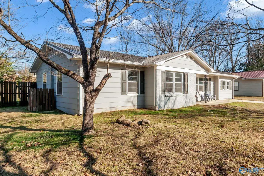 1606 12th Street Se, Decatur, AL 35601 - Image #2
