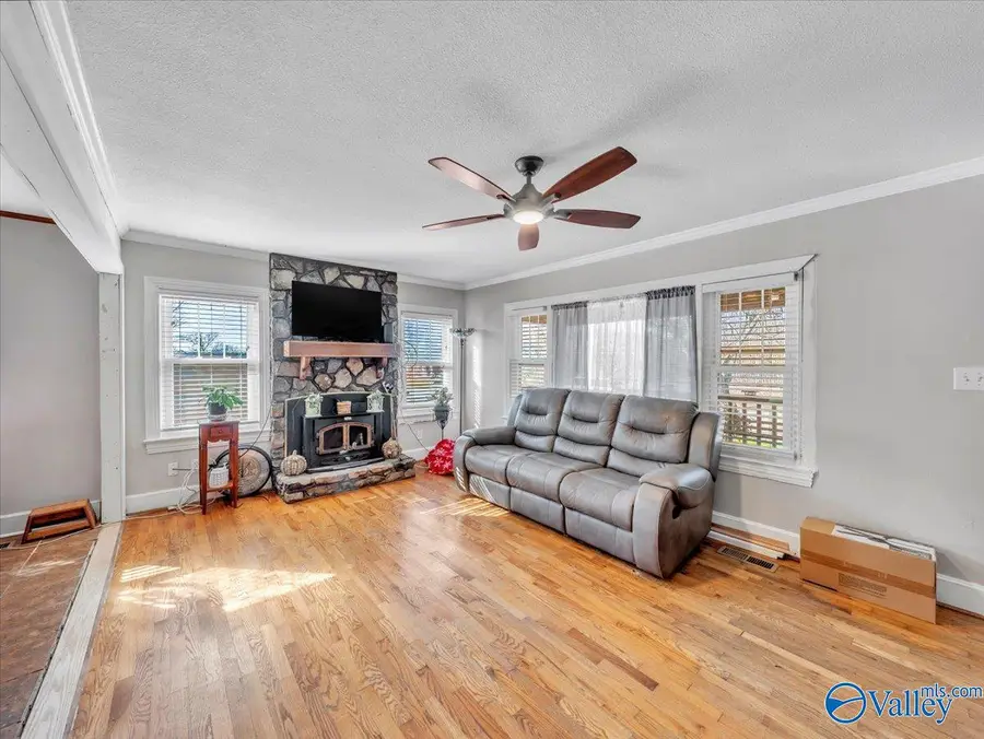 1812 E Willow Street, Scottsboro, AL 35768 - Image #3