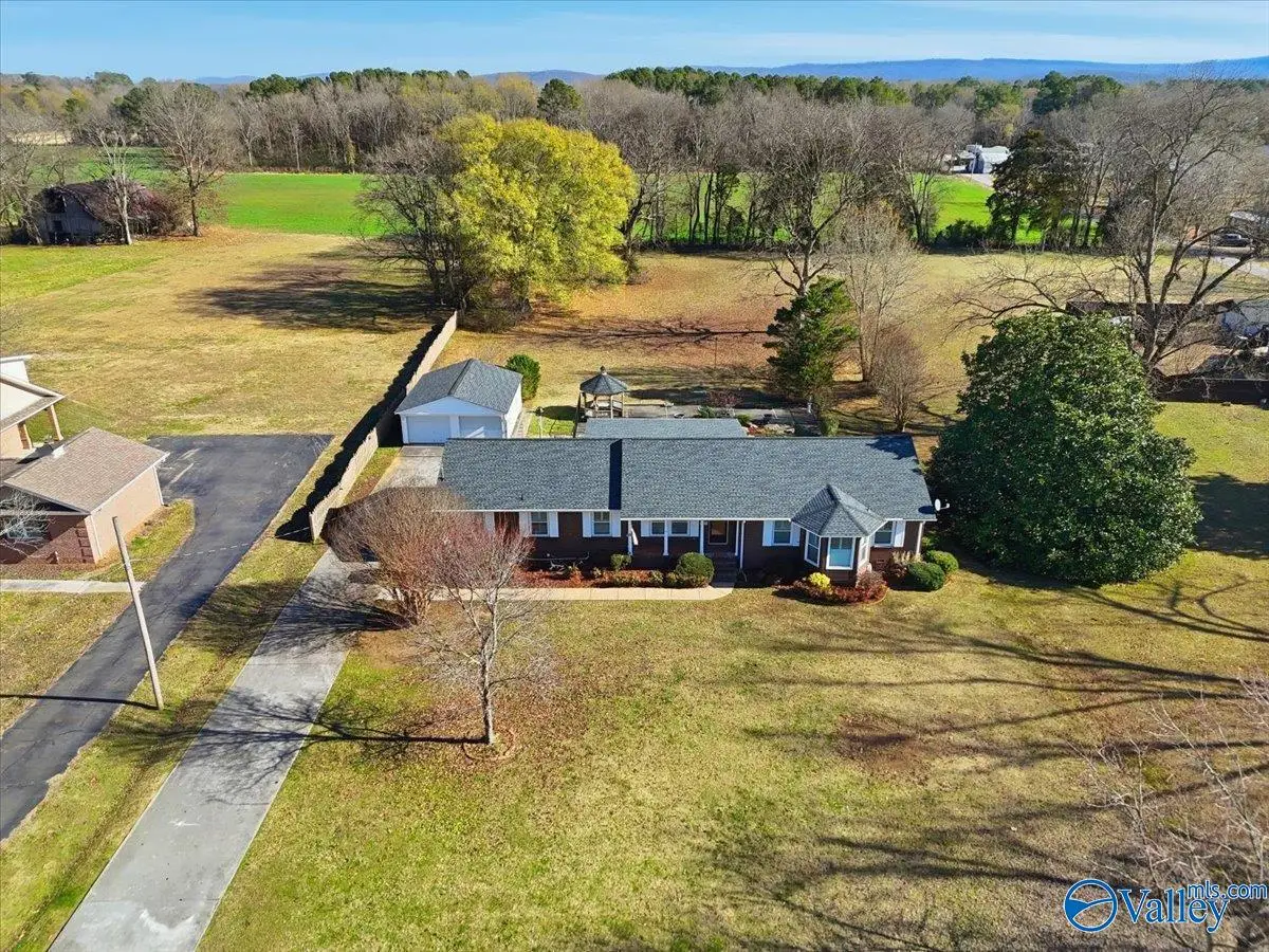 2383 Old Gurley Pike, New Hope, AL 35760 - Image #1