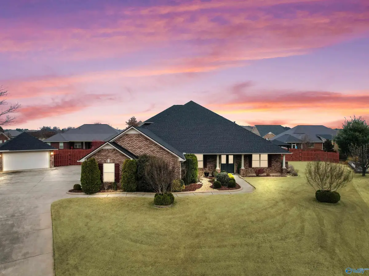 13207 Abbington Lane, Athens, AL 35613 - Image #1