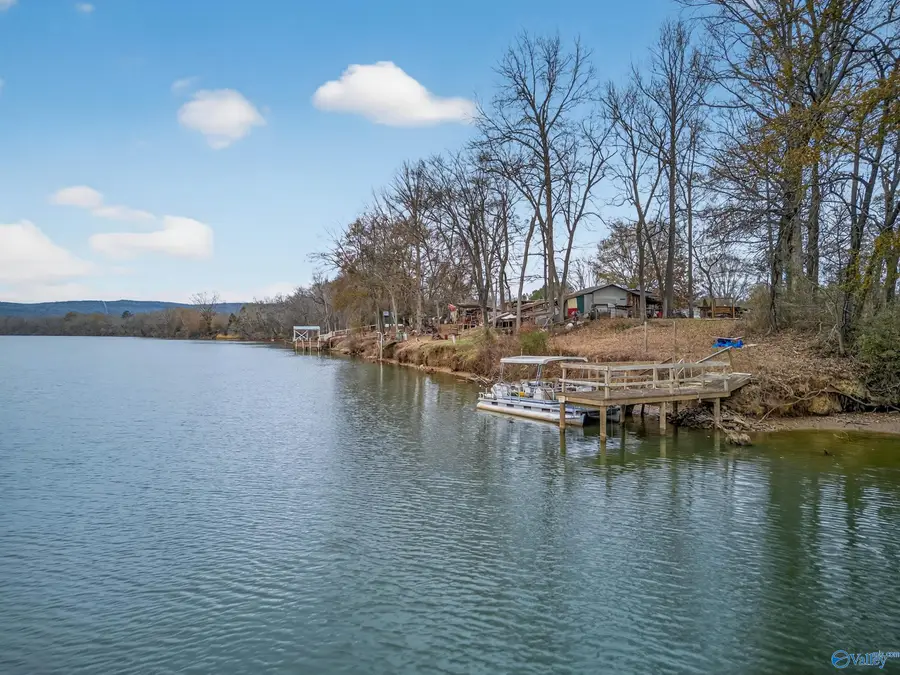 450 Lake Circle, Gadsden, AL 35901 - #3