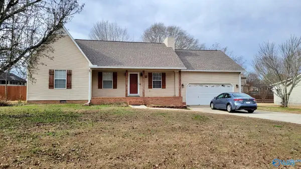 1996 Putter Circle Ne, Arab, AL 35016