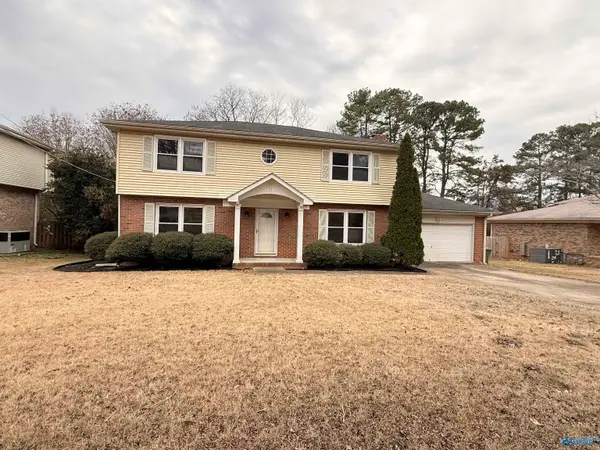 11314 Woodcrest Drive, Huntsville, AL 35803