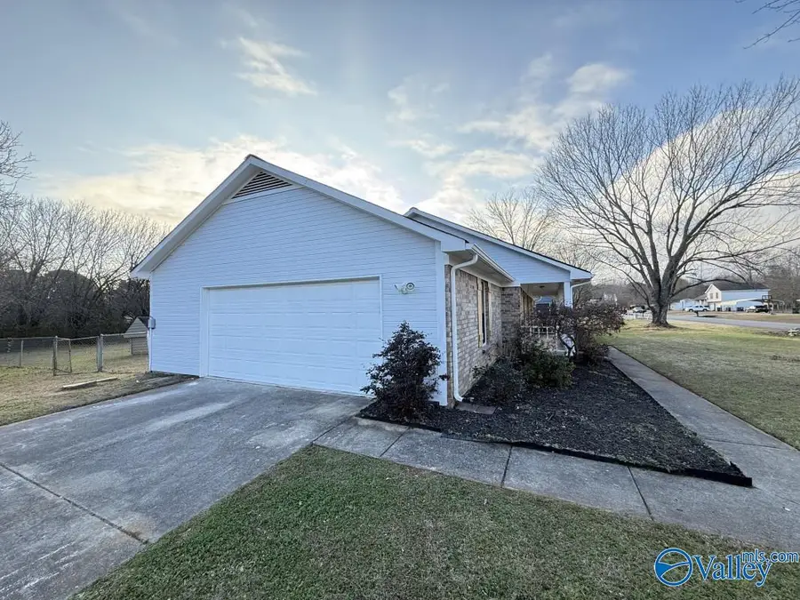 119 Molly Bette Drive, Huntsville, AL 35811 - Image #2