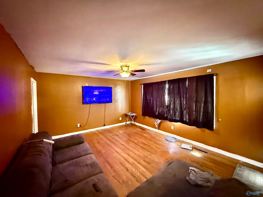 1909 Noccalula Road, Gadsden, AL 35904 - Image #2