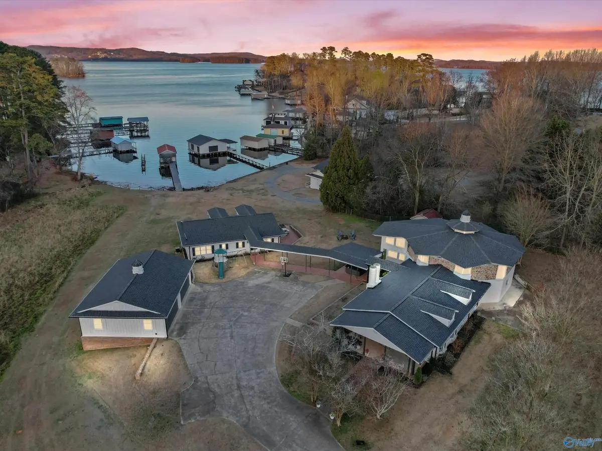 140 Cotton Road, Guntersville, AL 35976 - Image #1