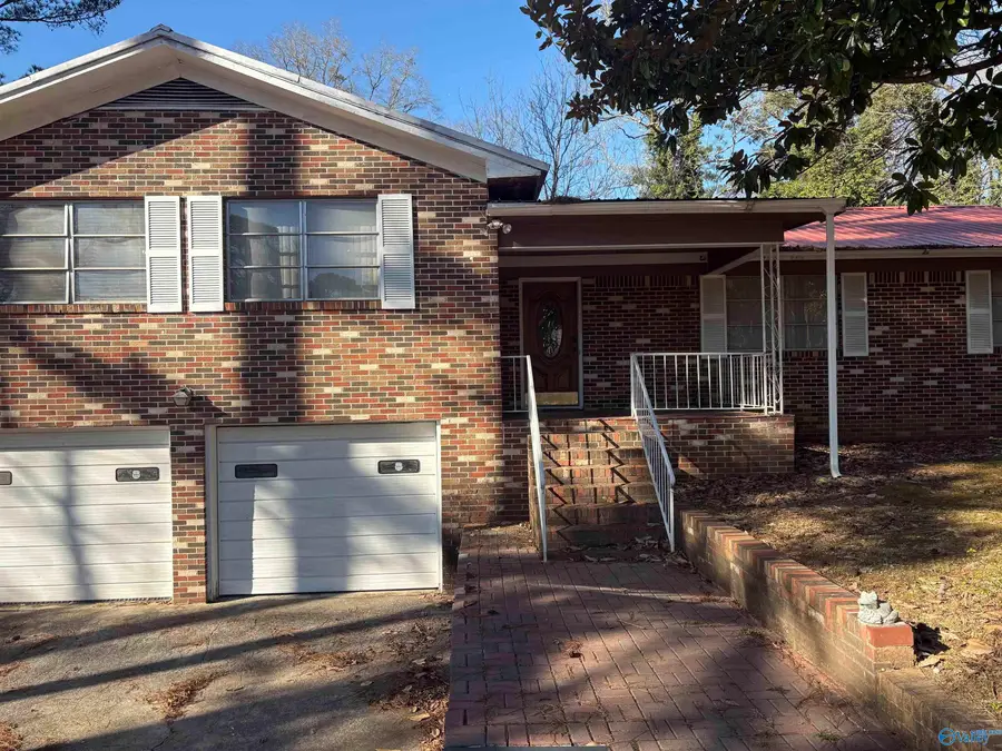 917 E Tomahawk Trail, Gadsden, AL 35903 - Image #3