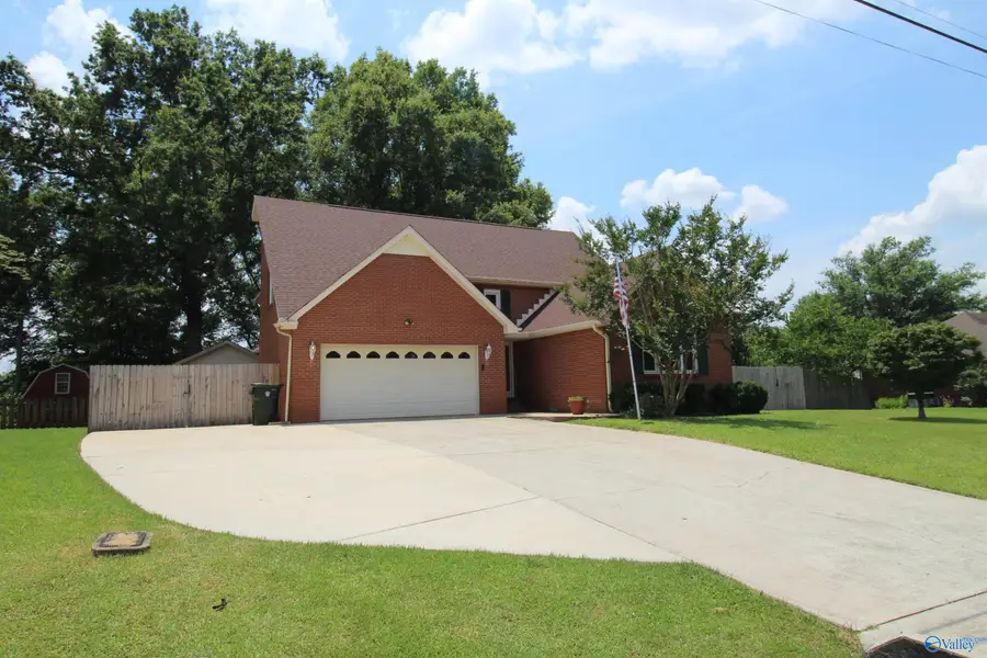 153 Hazelwood Drive, Hazel Green, AL 35750 - Image #2