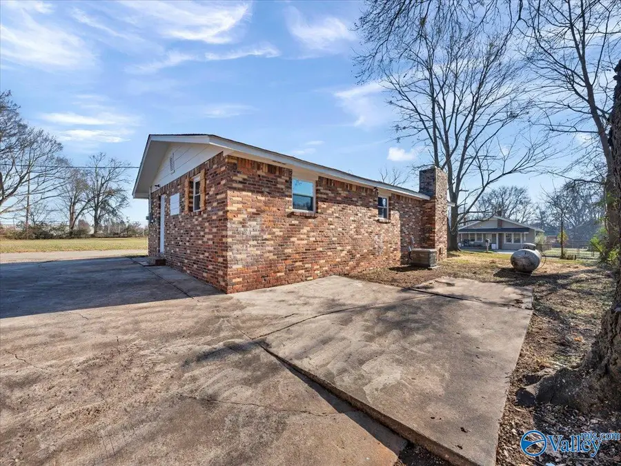 749 NW Sykes Street, Decatur, AL 35601 - Image #3