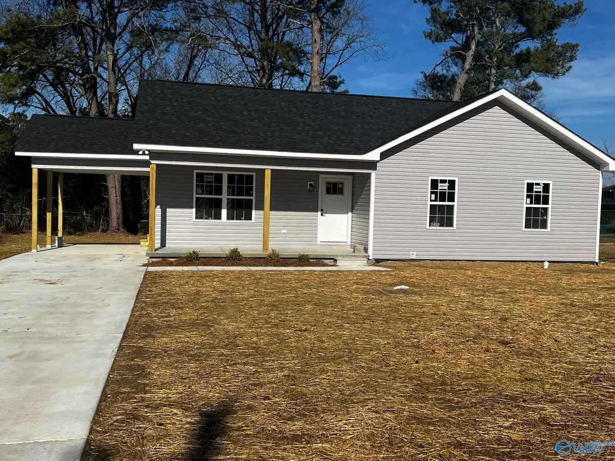 913 Lawrence Avenue, Albertville, AL 35951 - Image #1