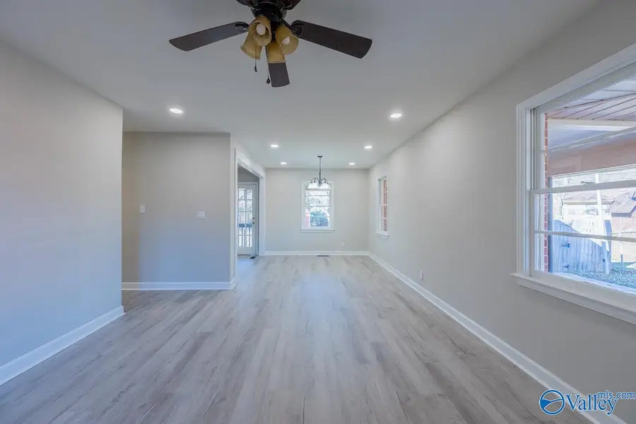 2603 Andrew Jackson Way Ne, Huntsville, AL 35811 - Image #3