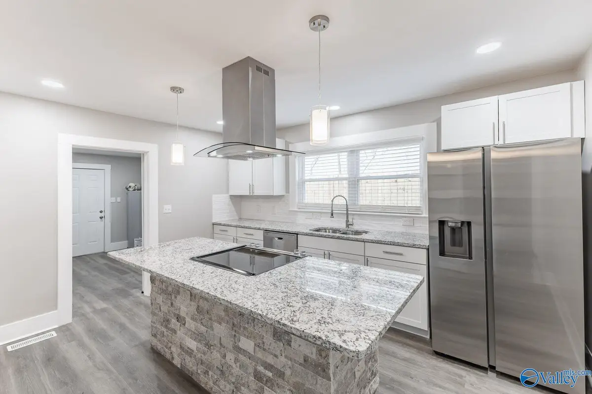 3303 7th Avenue Sw, Huntsville, AL 35805 - Image #1