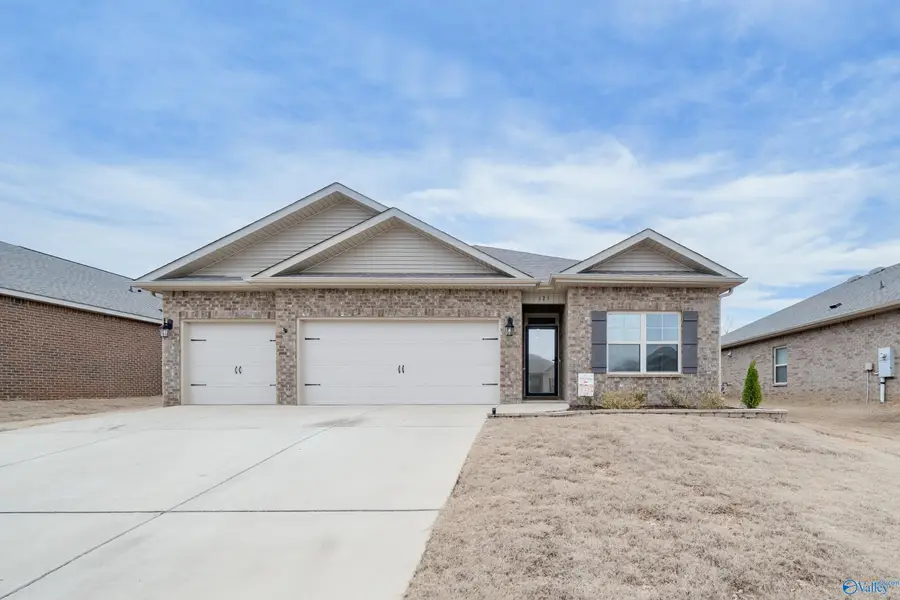 121 Derbyshire Drive, New Market, AL 35761 - Image #2