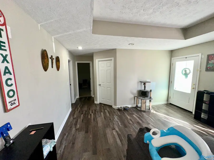 114 Helen Warren Vogel Ne, Hanceville, AL 35077 - Image #3