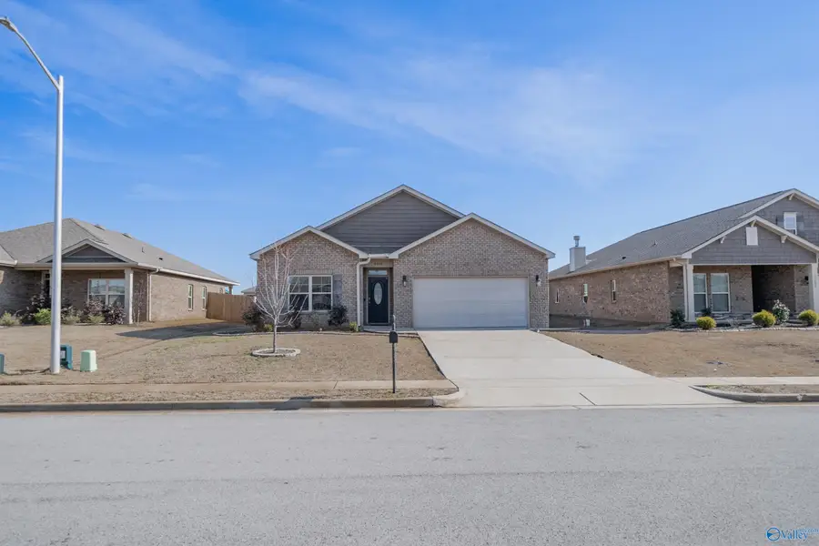 16008 Glenncrest Lane, Harvest, AL 35749 - Image #3