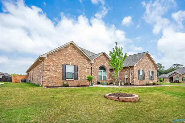 26439 Birkshire Lane, Athens, AL 35613